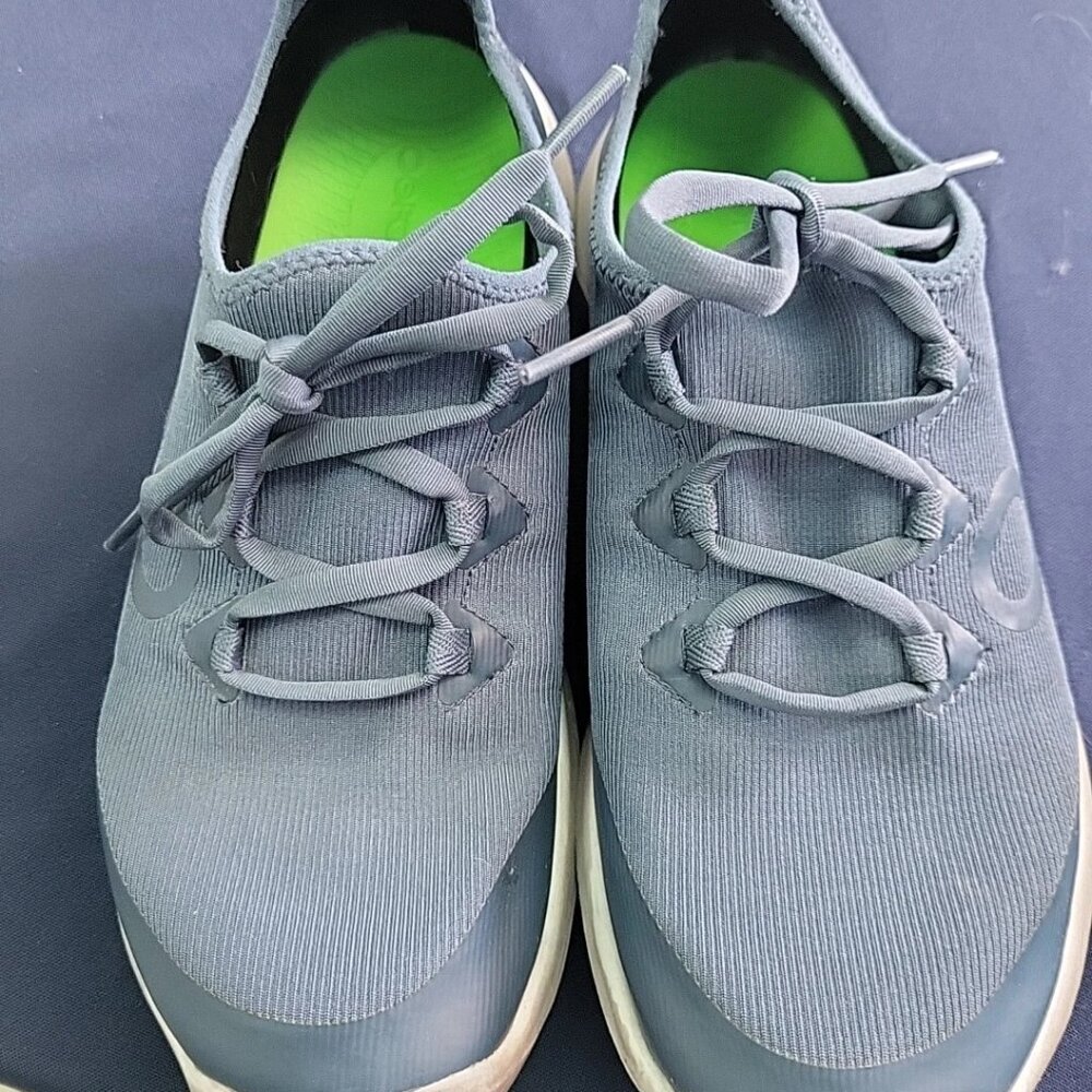 Excellent Oofos Blue Ladies Sz 9  Omg Sport Laced Low Shoe